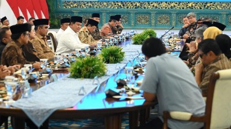organisasi-pemuda-lintas-iman-menyampaikan-apresiasi-atas-respons-cepat-presiden-prabowo-subianto-1756780424163_169_copy_450x253